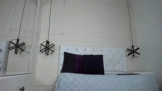 Slut Milf  online show from 02-15-25, 06:55