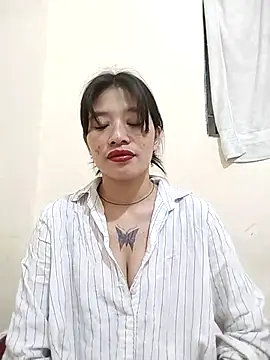 Snapshot of Cool__girl chatting on 03-10-25, 08:56 Cool girl online show from 03-10-25, 08:56