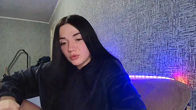 Liana diva online show from 11-04-25, 08:08