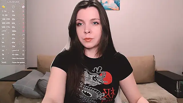 lunalovesu online show from 03-26-26, 07:52