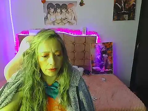 Melanyy 100 online show from 12-17-24, 07:15