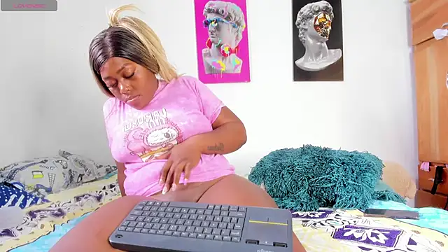 Lilybaudinx96 online show from 10-08-25, 08:17