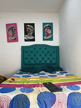 Lilybaudinx96 online show from 04-18-26, 08:07