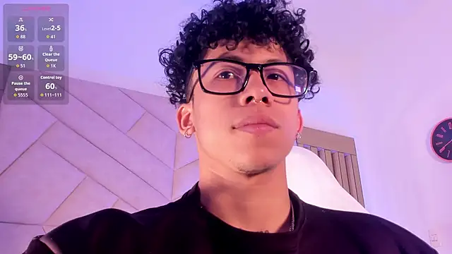 Snapshot of AkazaBoy_ chatting on 07-14-26, 04:39 AkazaBoy online show from 07-14-26, 04:39
