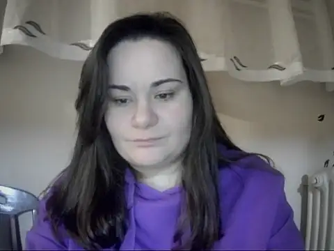Snapshot of AalinnaK chatting on 02-10-26, 07:29 AalinnaK online show from 02-10-26, 07:29