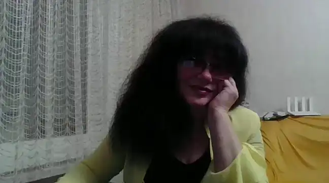 Snapshot of SilviaSky51 chatting on 01-14-25, 08:04 SilviaSky51 online show from 01-14-25, 08:04