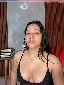 floriamANDjazmin online show from 06-16-26, 06:54