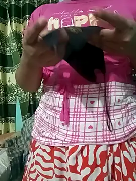 Snapshot of Sumi-roy chatting on 04-26-26, 03:21 Sumi-roy online show from 04-26-26, 03:21