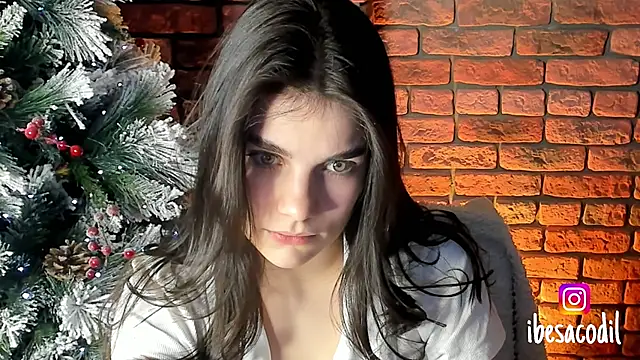 adriana allien online show from 01-06-25, 02:37