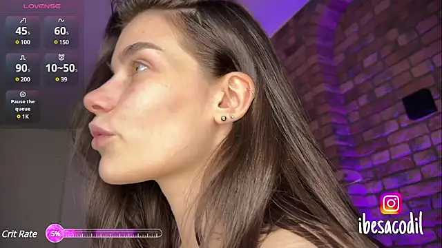 Snapshot of adriana_allien chatting on 03-01-25, 06:35 adriana allien online show from 03-01-25, 06:35