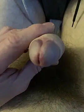 ratschi81 online show from 12-08-24, 02:19