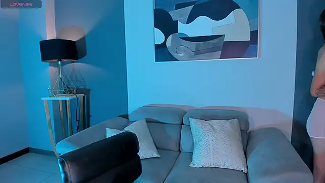 TaraLawrence online show from 10-05-25, 11:46