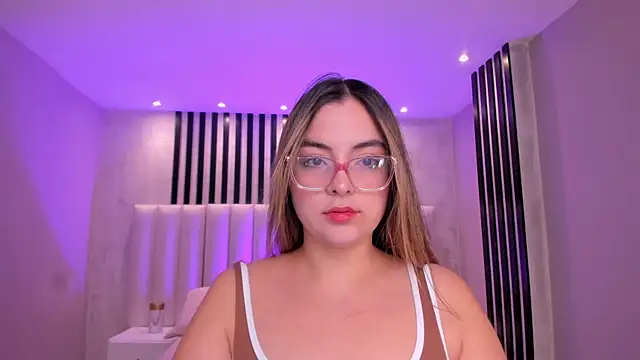 Snapshot of AllisonRogersX chatting on 07-11-26, 12:08 AllisonRogersX online show from 07-11-26, 12:08