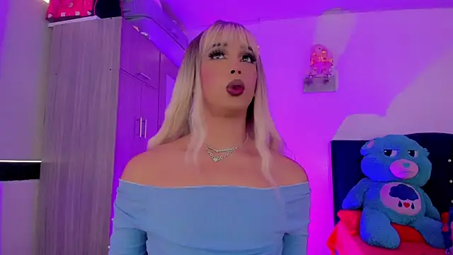 Hellen moons   online show from 02-12-26, 07:09