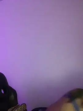  18 laura online show from 01-12-25, 10:02