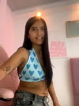  18 laura online show from 11-21-25, 03:49