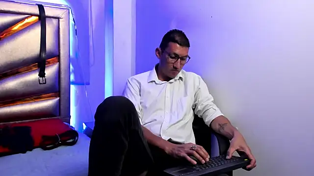enzopratt online show from 02-21-25, 03:34