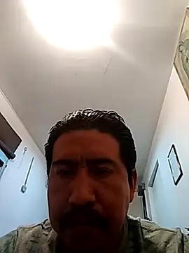 Snapshot of Loco1407 chatting on 11-17-25, 02:28 Loco1407 online show from 11-17-25, 02:28