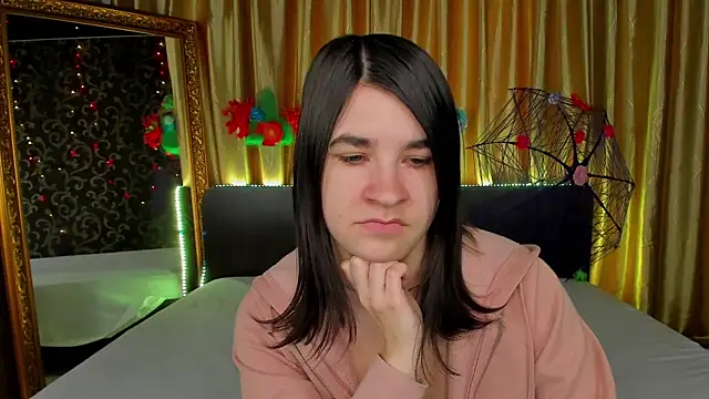  Polly Love  online show from 04-05-26, 06:10