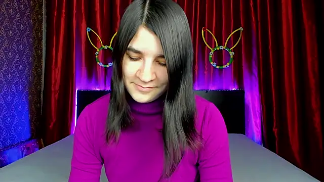 Polly Love  online show from 04-18-26, 06:28