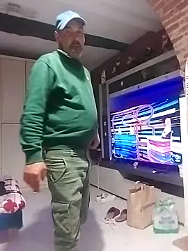 affascino online show from 04-06-26, 07:48