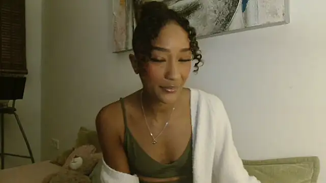 Snapshot of Leilaswe chatting on 12-06-24, 09:13 Leilaswe online show from 12-06-24, 09:13