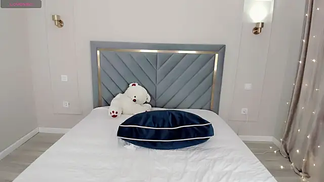 oxxx me online show from 01-23-25, 01:51