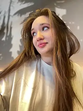 Holly Molii online show from 01-26-25, 07:21