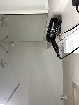 Holly Molii online show from 02-15-25, 06:23