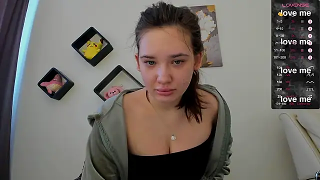 Holly Molii online show from 02-24-25, 05:54