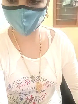 Snapshot of yourtamilcouple chatting on 12-26-24, 12:05 yourtamilcouple online show from 12-26-24, 12:05