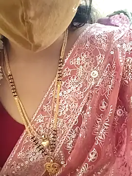 Snapshot of yourtamilcouple chatting on 01-09-25, 11:14 yourtamilcouple online show from 01-09-25, 11:14