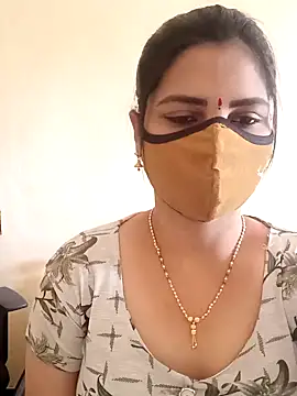 Snapshot of yourtamilcouple chatting on 03-04-25, 07:41 yourtamilcouple online show from 03-04-25, 07:41