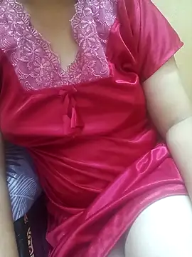 Snapshot of yourtamilcouple chatting on 09-10-25, 04:51 yourtamilcouple online show from 09-10-25, 04:51