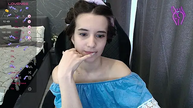 Alice Weiss online show from 02-15-26, 07:51