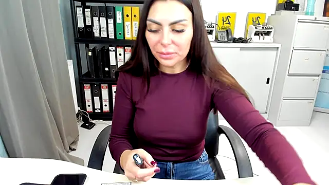 kilenyapatrice online show from 11-18-25, 02:21