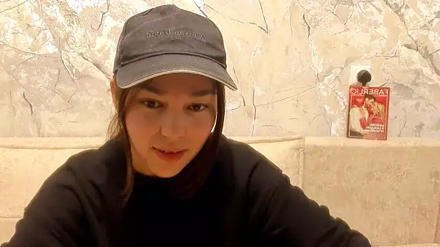 LunaXmii online show from 04-23-26, 12:23