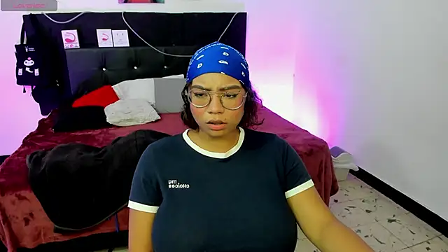 Snapshot of im_angels77 chatting on 02-23-25, 05:45 im angels77 online show from 02-23-25, 05:45