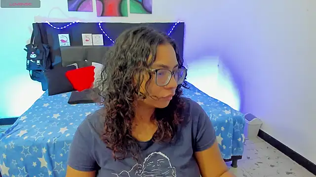 Snapshot of im_angels77 chatting on 03-04-25, 02:27 im angels77 online show from 03-04-25, 02:27