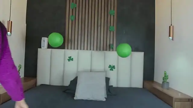 JaylaScott   online show from 03-17-25, 11:42