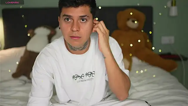 Snapshot of crazyrabbits chatting on 02-10-25, 03:53 crazyrabbits online show from 02-10-25, 03:53