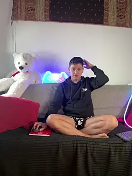 Snapshot of crazyrabbits chatting on 02-16-25, 11:05 crazyrabbits online show from 02-16-25, 11:05