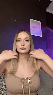 Snapshot of Alisa_Rise chatting on 07-05-26, 05:31 Alisa Rise online show from 07-05-26, 05:31