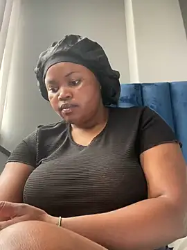 Curveysinaa online show from 02-07-25, 06:03