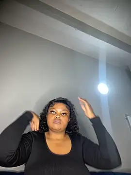 Curveysinaa online show from 09-28-25, 07:08