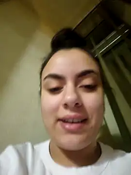 ElyzaIbarra online show from 02-08-25, 03:19