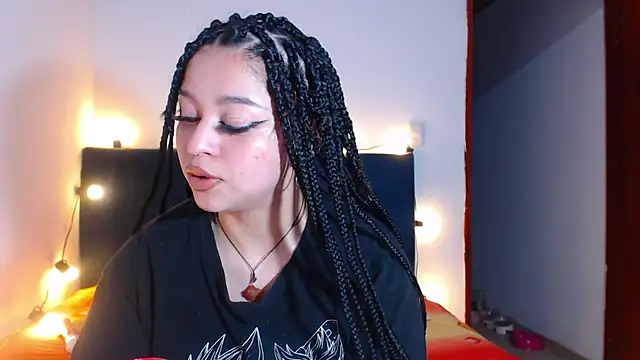 Snapshot of Bitsy_Messy chatting on 07-03-26, 11:22 Bitsy Messy online show from 07-03-26, 11:22