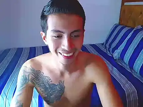 Velk hot online show from 04-17-26, 01:36