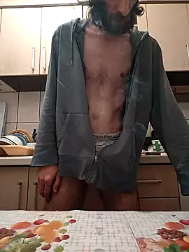 vulpe8400 online show from 10-07-25, 05:37