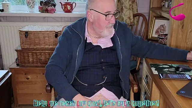 Adamdaddybear online show from 02-10-26, 02:43